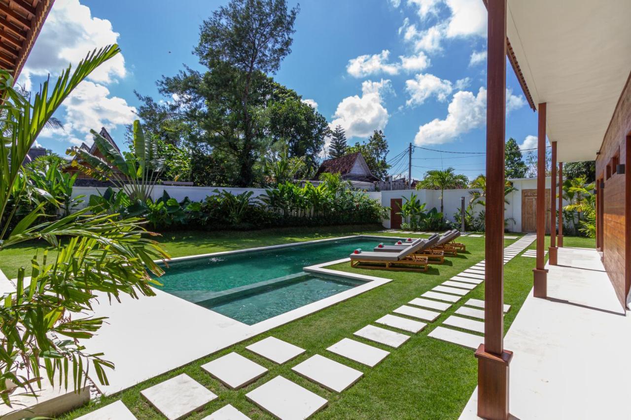 Villa Alea Estate à Kerobokan Extérieur photo