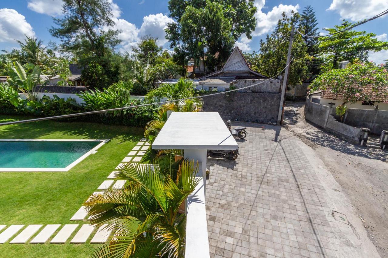 Villa Alea Estate à Kerobokan Extérieur photo